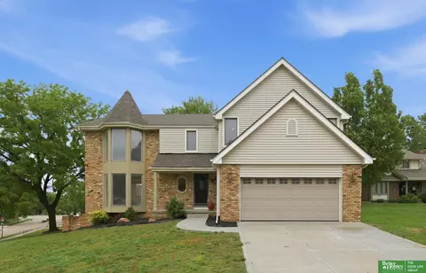 6420 S 106 Cir, Omaha, NE 68127