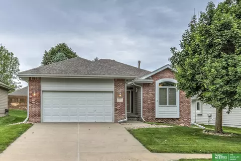 13478 Fowler Ave, Omaha, NE 68164