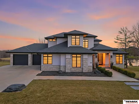 Exterior - 1310 Doyle Ln, Beatrice, NE 68310 photo 14 of 14