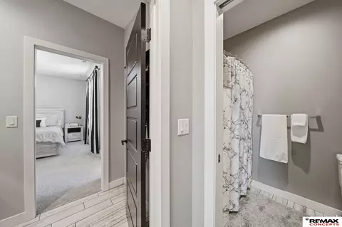 Entry Way - 1310 Doyle Ln, Beatrice, NE 68310 photo 6 of 10