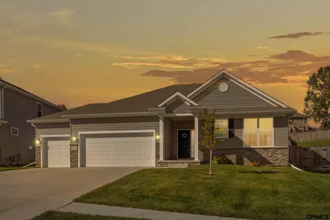 7358 S 185 St, Omaha, NE 68136