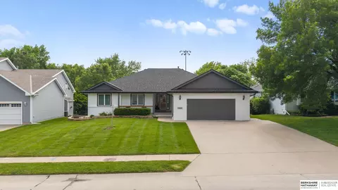 15821 N 2 St, Bennington, NE 68007