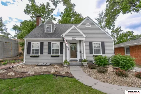 1833 Van Dorn St, Lincoln, NE 68502