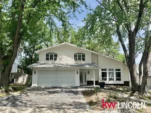 736 W Burt Dr, Lincoln, NE 68521