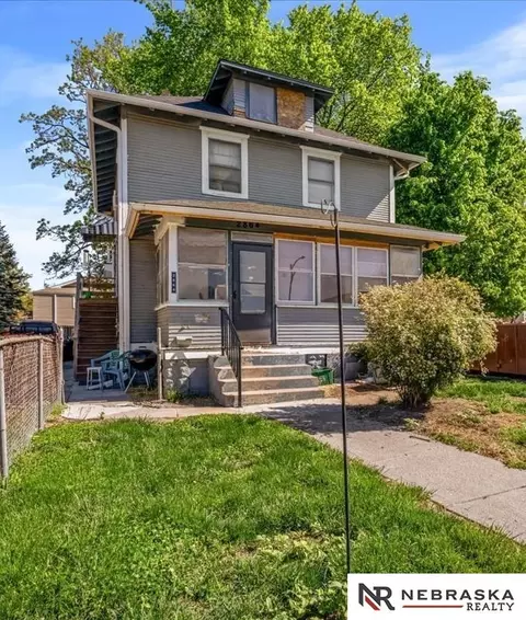 2864 Bristol St, Omaha, NE 68111