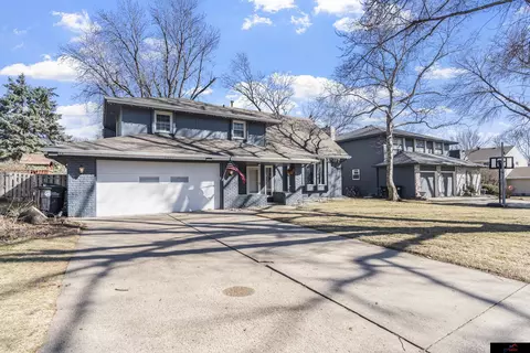2517 S 167th St, Omaha, NE 68130