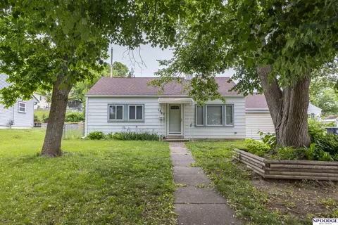 1407 N 70th Ave, Omaha, NE 68132