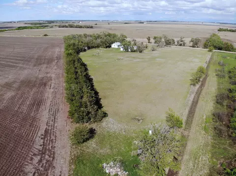1112 7 Rd, Geneva, NE 68361