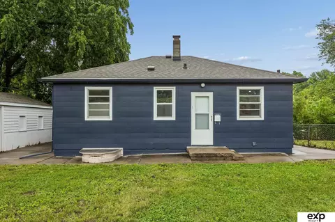 4034 Browne St, Omaha, NE 68111