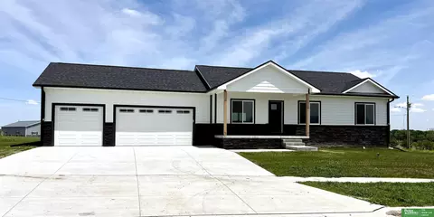 300 Jo Ln, Mccool Junction, NE 68401