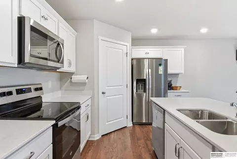 Kitchen - 220 N 10th Ave, Springfield, NE 68059 photo 5 of 5