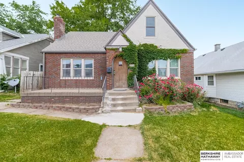 4832 Erskine St, Omaha, NE 68104