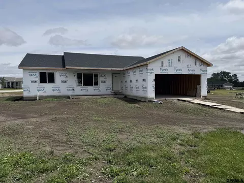 2600 N Jefferson St, Beatrice, NE 68310