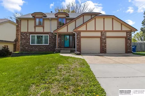11373 Mason St, Omaha, NE 68154