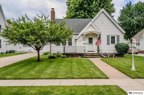 645 E 6th St, Fremont, NE 68025