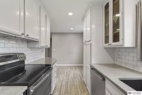 Kitchen - 2102 Avery Rd, Bellevue, NE 68005 photo 4 of 4