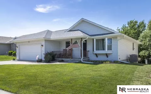 1701 Timber Ridge Rd, Lincoln, NE 68522