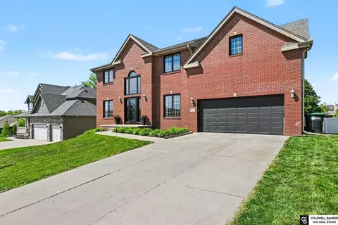 18328 Polk St, Omaha, NE 68135