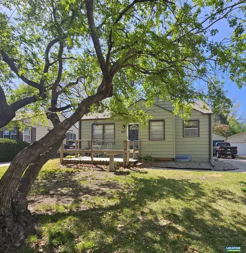 4317 D St, Lincoln, NE 68510