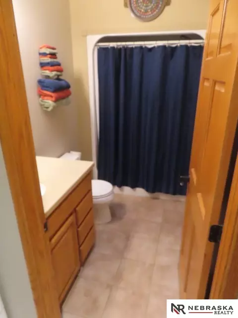 Bath - 1371 County Road F, Ithaca, NE 68033 photo 6 of 10