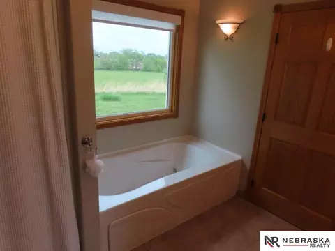 Bath - 1371 County Road F, Ithaca, NE 68033 photo 4 of 10
