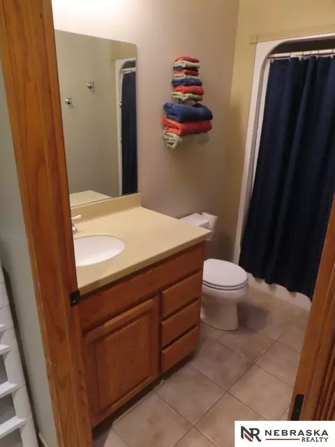 Bath - 1371 County Road F, Ithaca, NE 68033 photo 8 of 10