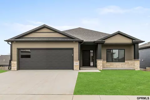 441 N 105th St, Lincoln, NE 68527