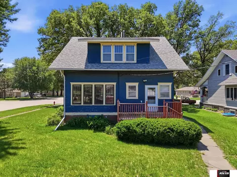 Exterior - 115 E 7th St, Stromsburg, NE 68666 photo 13 of 14