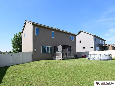 1806 Tammy St, Bellevue, NE 68123