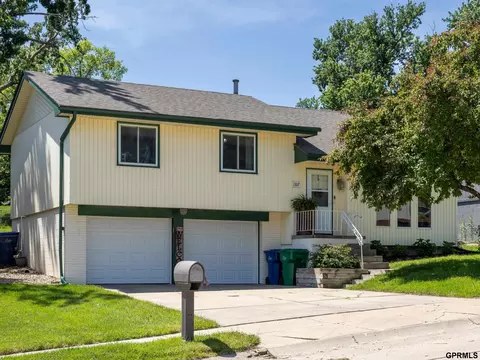 13117 Gertrude St, Omaha, NE 68138
