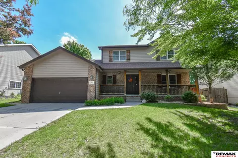 7400 S 17 St, Lincoln, NE 68512