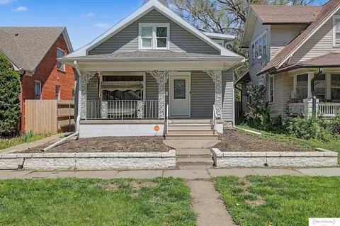 1326 Sumner St, Lincoln, NE 68510