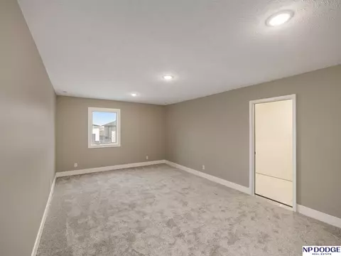 Bedroom - 3301 S 212 St, Elkhorn, NE 68022 photo 7 of 11