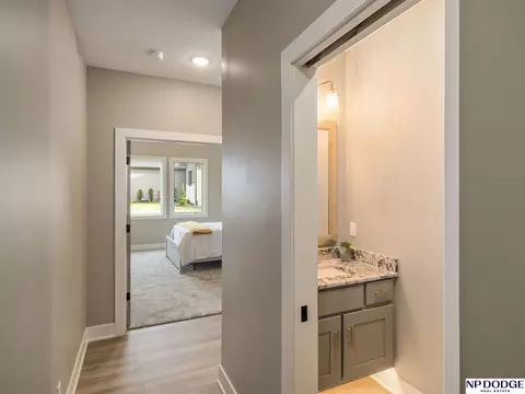 Entry Way - 3301 S 212 St, Elkhorn, NE 68022 photo 2 of 4
