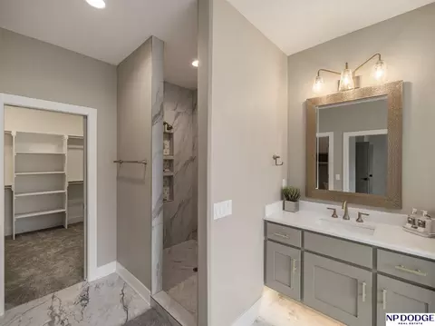 Bath - 3301 S 212 St, Elkhorn, NE 68022 photo 3 of 6
