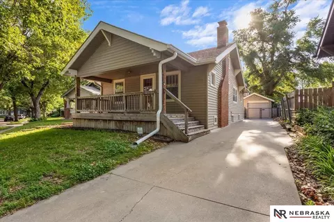 2010 Jefferson Ave, Lincoln, NE 68502