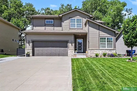 8412 S 169th St, Omaha, NE 68136