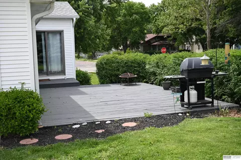 Exterior - 724 N 10th St, Beatrice, NE 68310 photo 8 of 11