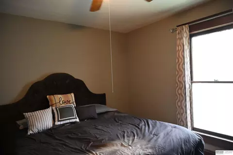 Bedroom - 724 N 10th St, Beatrice, NE 68310 photo 4 of 7