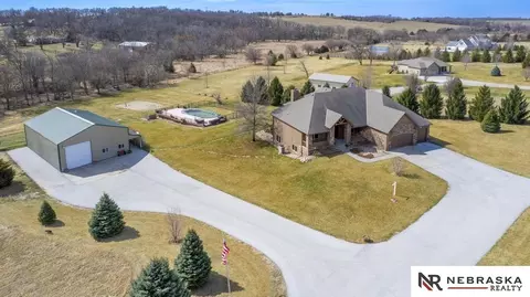 6541 Russell Emmett Ct, Papillion, NE 68133