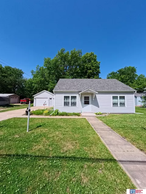 816 Wall St, Stromsburg, NE 68666