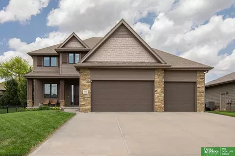 19816 Ash St, Gretna, NE 68028