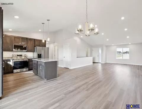 1825 E 9th St, Hickman, NE 68372