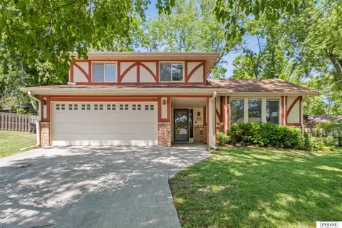 14736 Jefferson Cir, Omaha, NE 68137