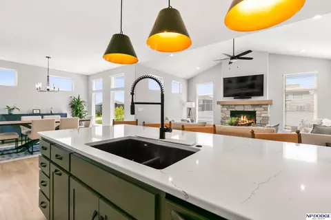 Kitchen - 19055 Murifield Cir, Omaha, NE 68136 photo 4 of 6