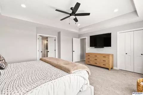 Bedroom - 19055 Murifield Cir, Omaha, NE 68136 photo 2 of 7