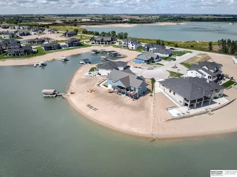 734 Cobblestone Pointe Pointe, Ashland, NE 68003