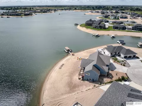 734 Cobblestone Pointe Pointe, Ashland, NE 68003