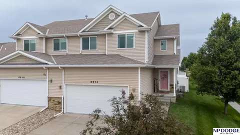 8914 Blacksmith Ct, Lincoln, NE 68507