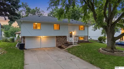 13917 Monroe St, Omaha, NE 68137